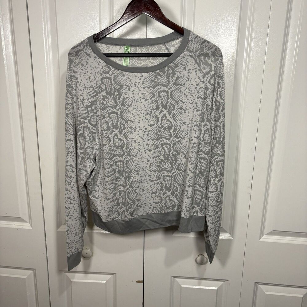 Honeydew Intimates Pajama Top Women L Gray Python Star Seeker Lounge